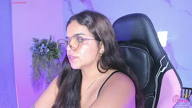 naughty_stefa élő XXX-chatje