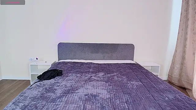 simonaaim's Live XXX Chat