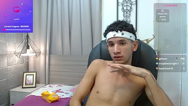 Онлайн чат XXX JDWhite18