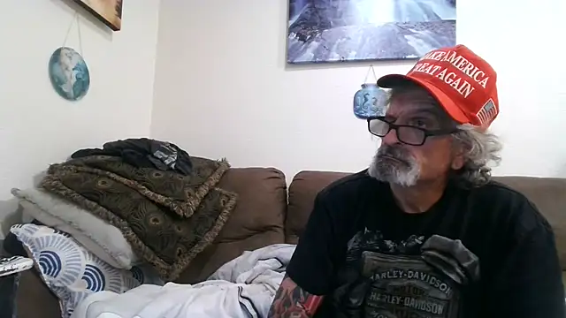 Czat XXX na żywo – Harley1414Vicky