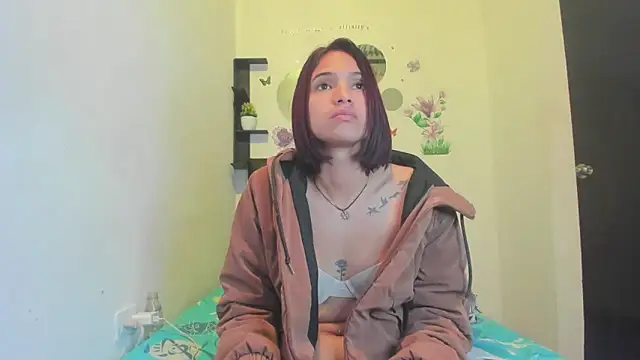 sapphire_brown20 élő XXX-chatje