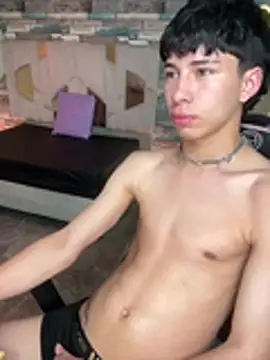 kaelwolf_tay Show Webcam