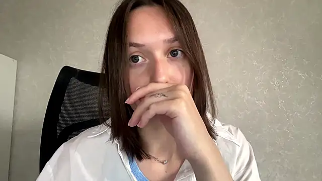LisaSunrise's Live XXX Chat