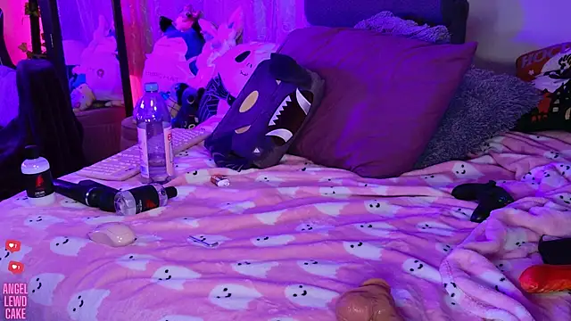 Angel-Lewd-Cake লাইভ XXX চ্যাট