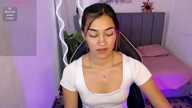 Chat XXX en directo de Jenner_tay