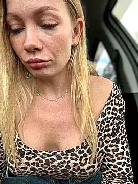 LavenderHot's Webcam Show