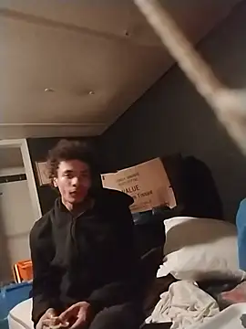 spooky425hd webkamerás műsora