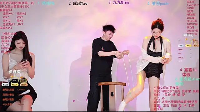 Pokazy przed kamerką – onlylove-008