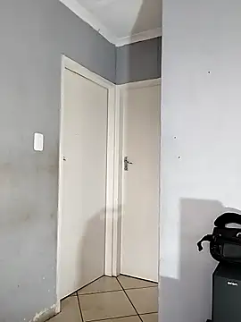 Achalugo18xxx – Naživo XXX chat