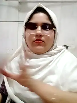 Nusrat-N's Live XXX Chat