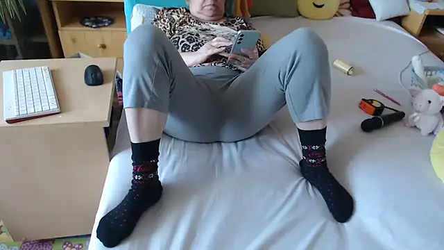 Dorina élő XXX-chatje