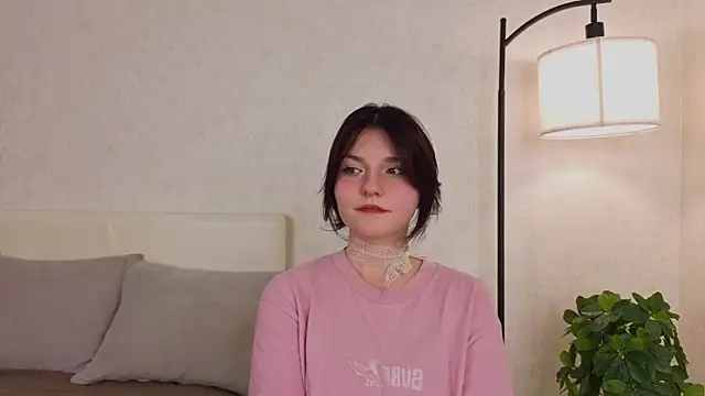NyraVesperis Adlı Modelin Canlı XXX Sohbeti
