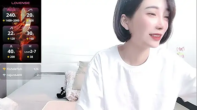 YIWA-2000 Chat XXX live