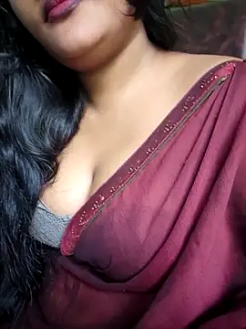 Chat XXX ao vivo de Aruna-1