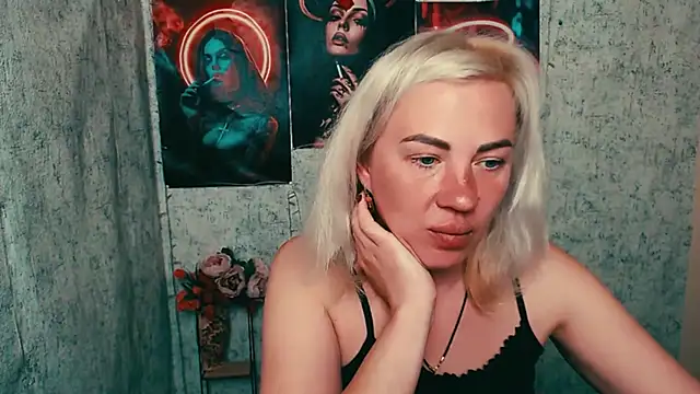Živý XXX chat EmmaCat_