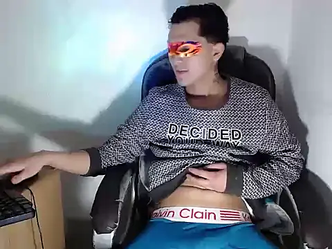 SexyboyHot2000 Live XXX Chat