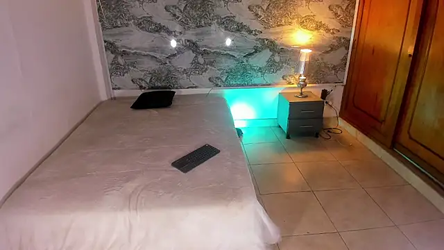 Iam_OttoAndrew Live XXX Chat
