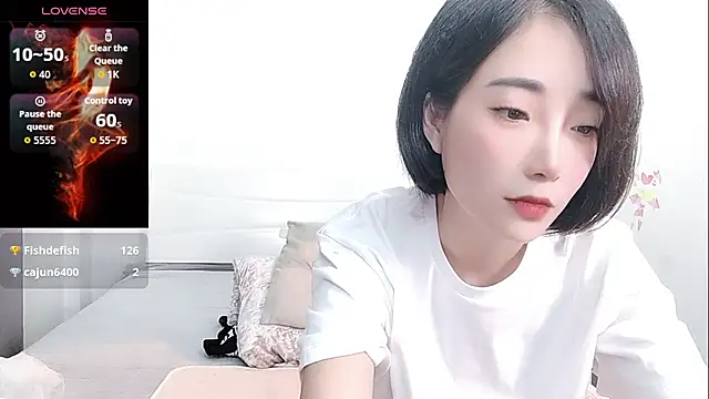 Živý XXX chat YIWA-2000