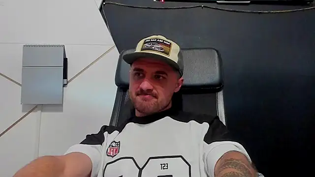 JamesMyerss – Naživo XXX chat