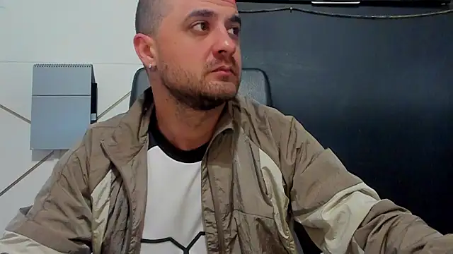 JamesMyerss: απευθείας συνομιλία ΧΧΧ