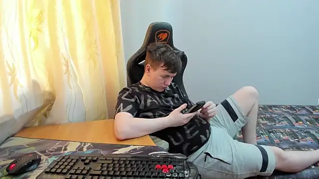 iliaskrislove Webcam Show