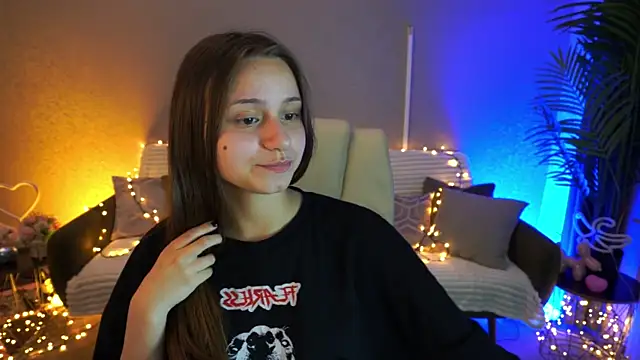 Chatroom XXX en direct de TinyNatalie