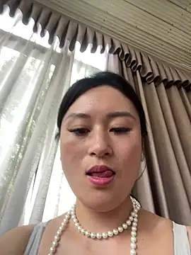 Sembang XXX Secara Langsung Yolanda9