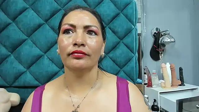 PENELOPELEWISs Adlı Modelin Canlı XXX Sohbeti
