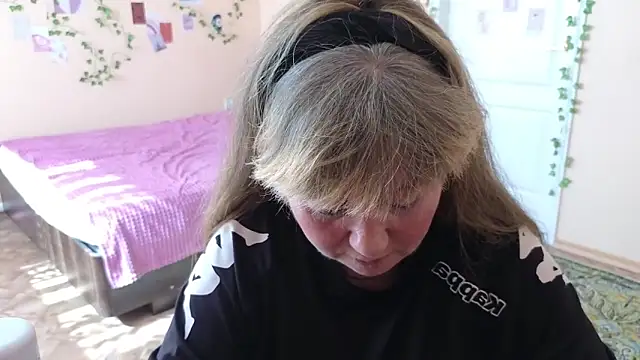 Melania_Cook live XXX chat