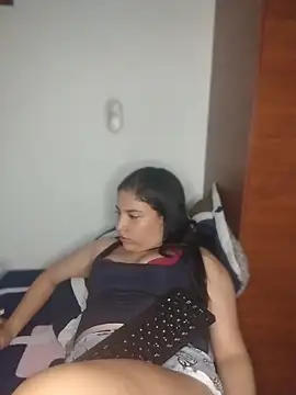LinaColombianGirl live XXX chat