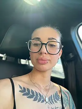 Онлайн чат XXX Charming_Ritta