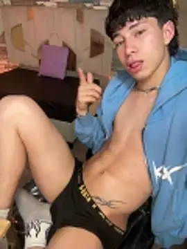kaelwolf_tay – webcam-show