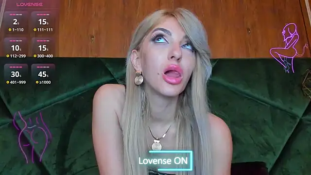 XXX chat uživo modela LannaQuinn