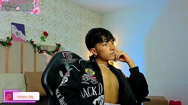 Živý XXX chat osamu_tay