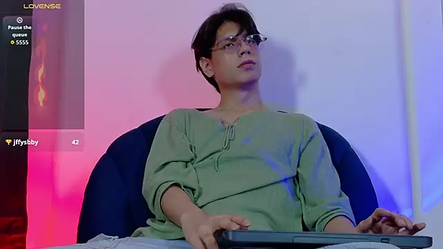 lui_x_dust 在線直播表演