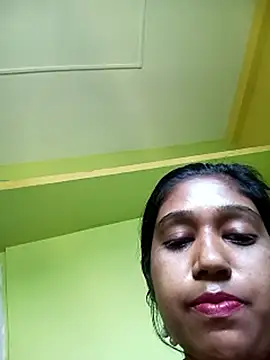 bannerjeesneha20 即時 XXX 聊天