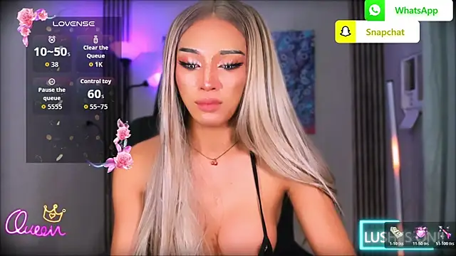 Chat +18 de UrDominantBella ao vivo