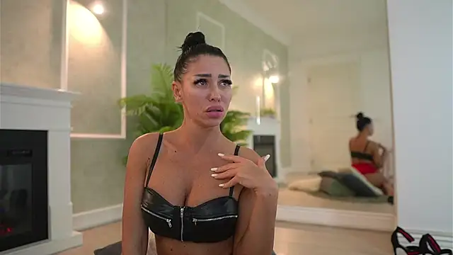 MyaBlack Webcam show