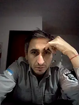 Alejandro83bsf Adlı Modelin Web Kamerası Şovu