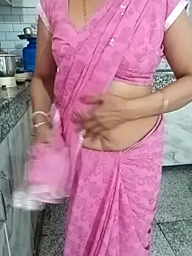Czat XXX na żywo – Shanu_Shah