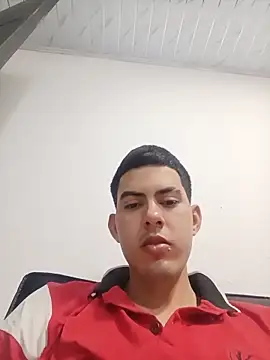 3hornys-straights Show in webcam