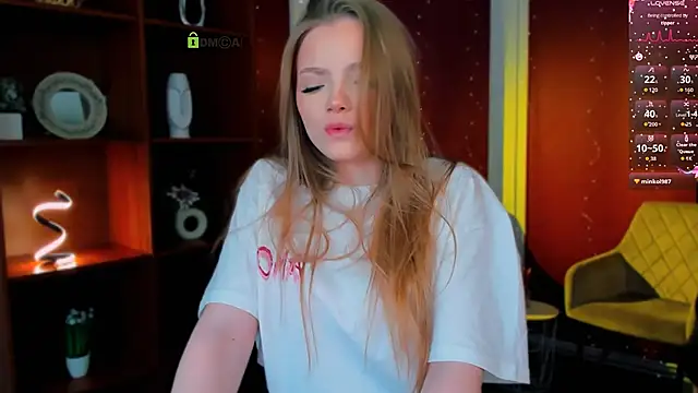 maddy_moah: онлайн-секс-чат