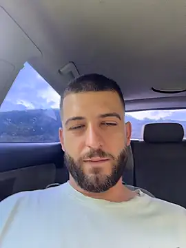 Pablo_Hornyguy95's Live XXX Chat