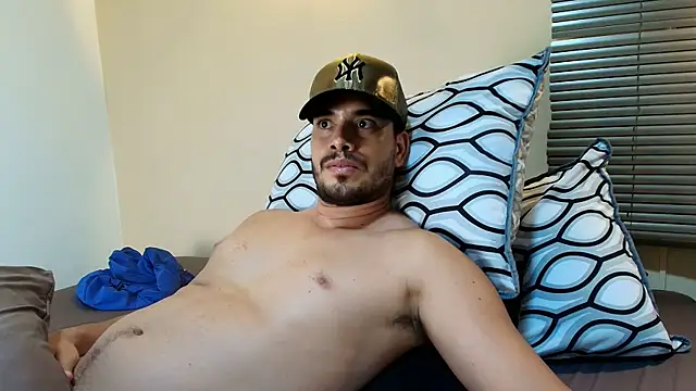 Tommy_John Live XXX-chat