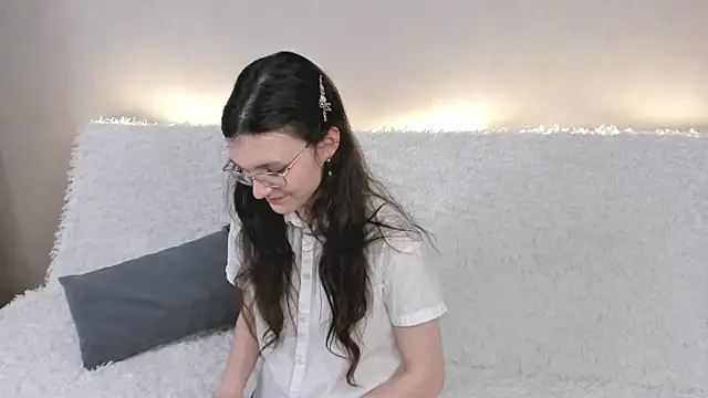 ThoraMarola's Live XXX Chat