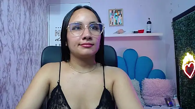 دردشة Maylin_horny19 الجنسية المباشرة