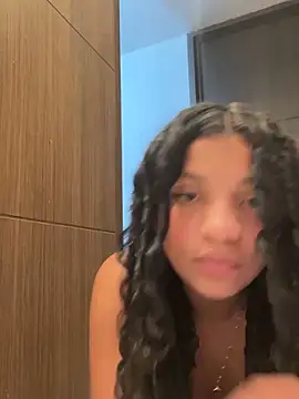 LittleeStar 라이브 XXX 채팅