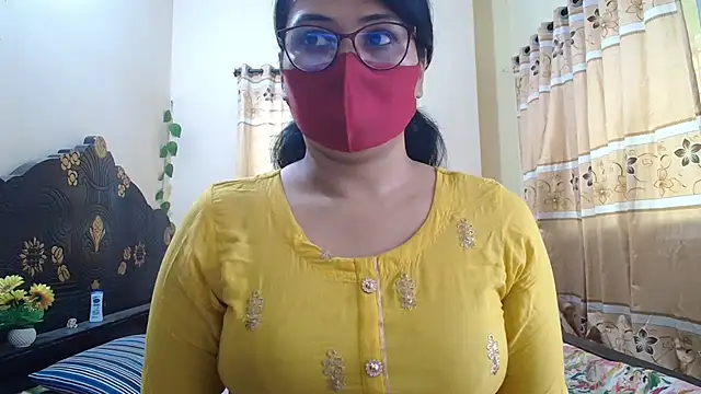 Pokazy przed kamerką – Elena_cruz5