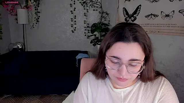 Ayleen_Gece Chat XXX in diretta
