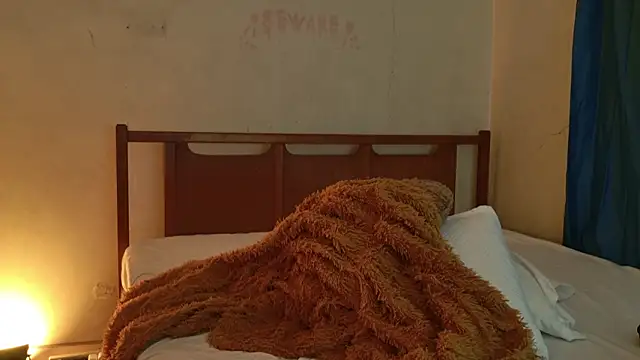 MoonLipsON- Obrolan Langsung XXX